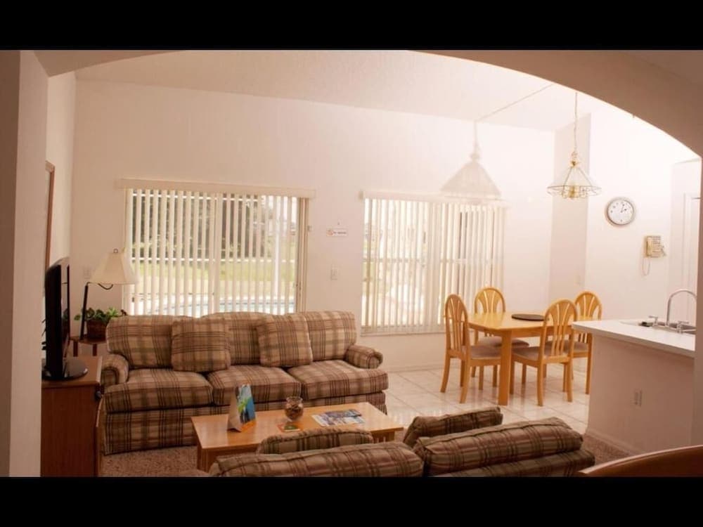 Alamo Vacation Townhomes