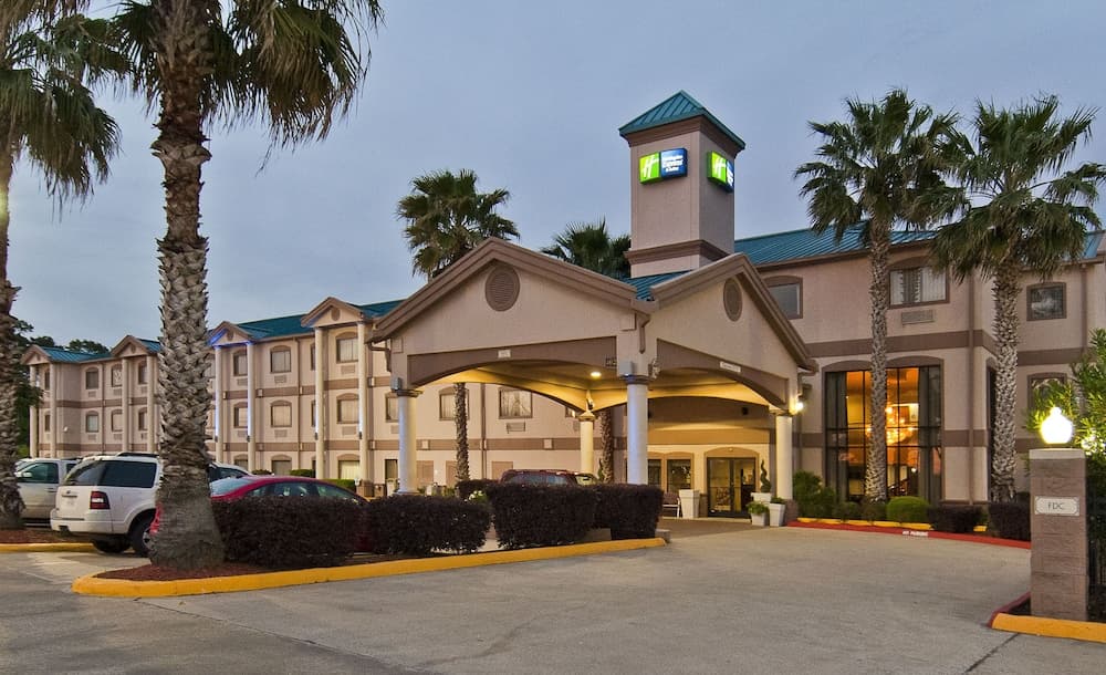 Holiday Inn Express Hotel & Suites Lake Charles by IHG