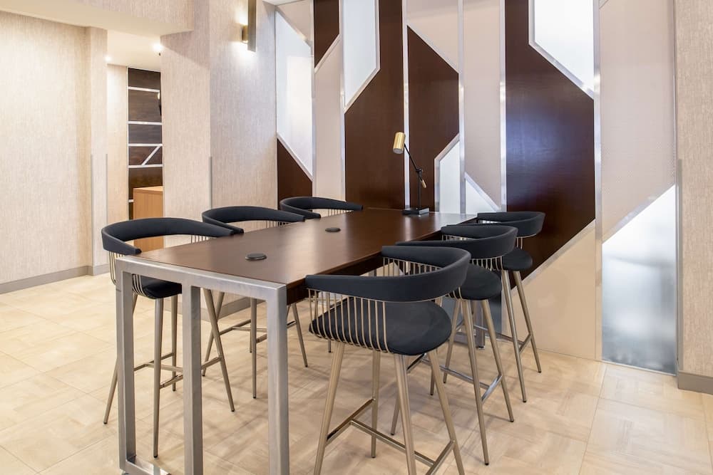 Lobi dinlenme salonu