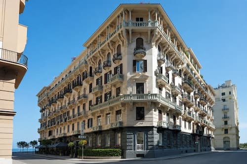 Rex Lifestyle Hotel