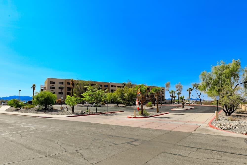 Studio 6 Suites Lake Havasu City, AZ