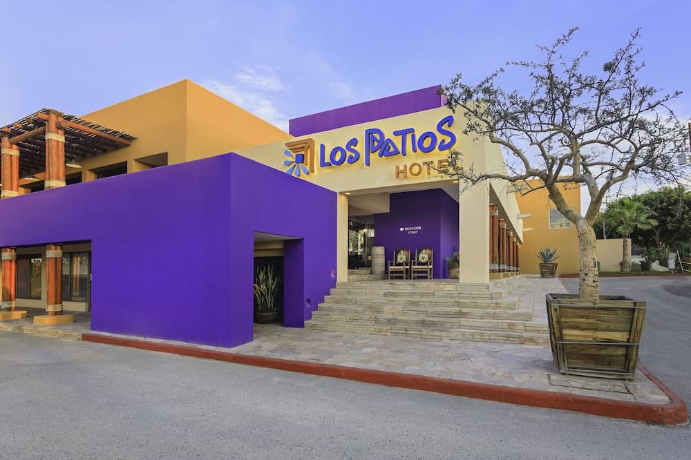 Los Patios Hotel
