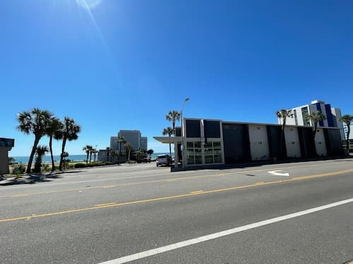 The Oceanfront Viking Motel