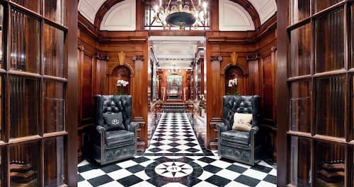 Hotel 41