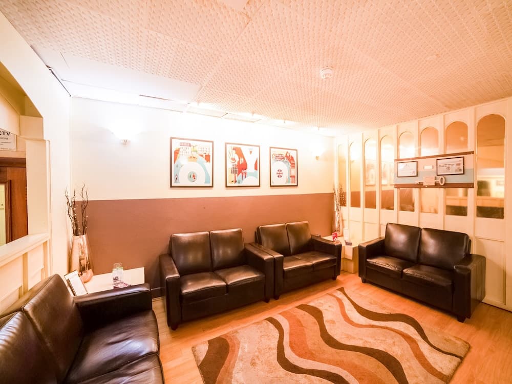 Lobi dinlenme salonu