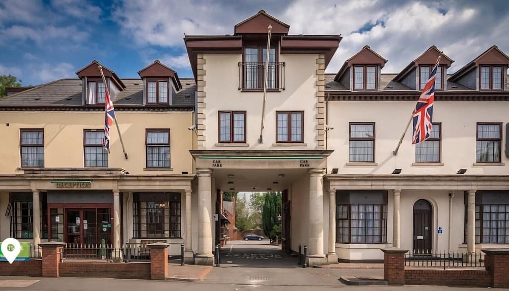 Bridge House Hotel