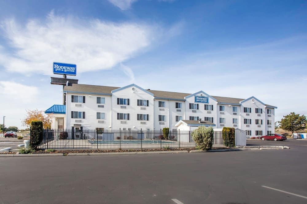 Rodeway Inn & Suites - Nampa