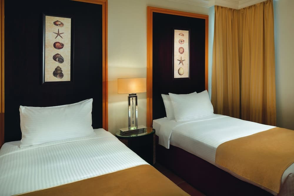 Al Nawras Island Resort