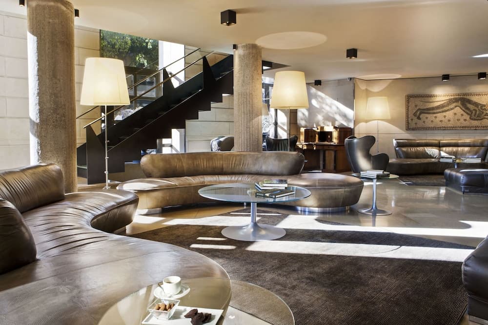 Lobi dinlenme salonu