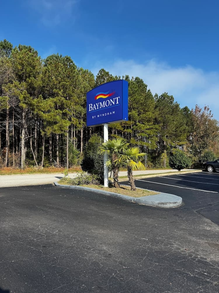 Baymont by Wyndham Richburg/Chester Area