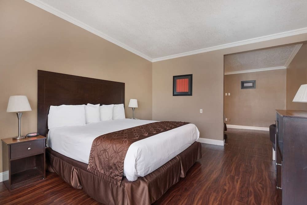 Americas Best Value Inn & Suites Anaheim Convention Center