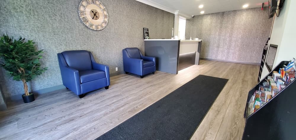 Super 8 by Wyndham Sarnia ON