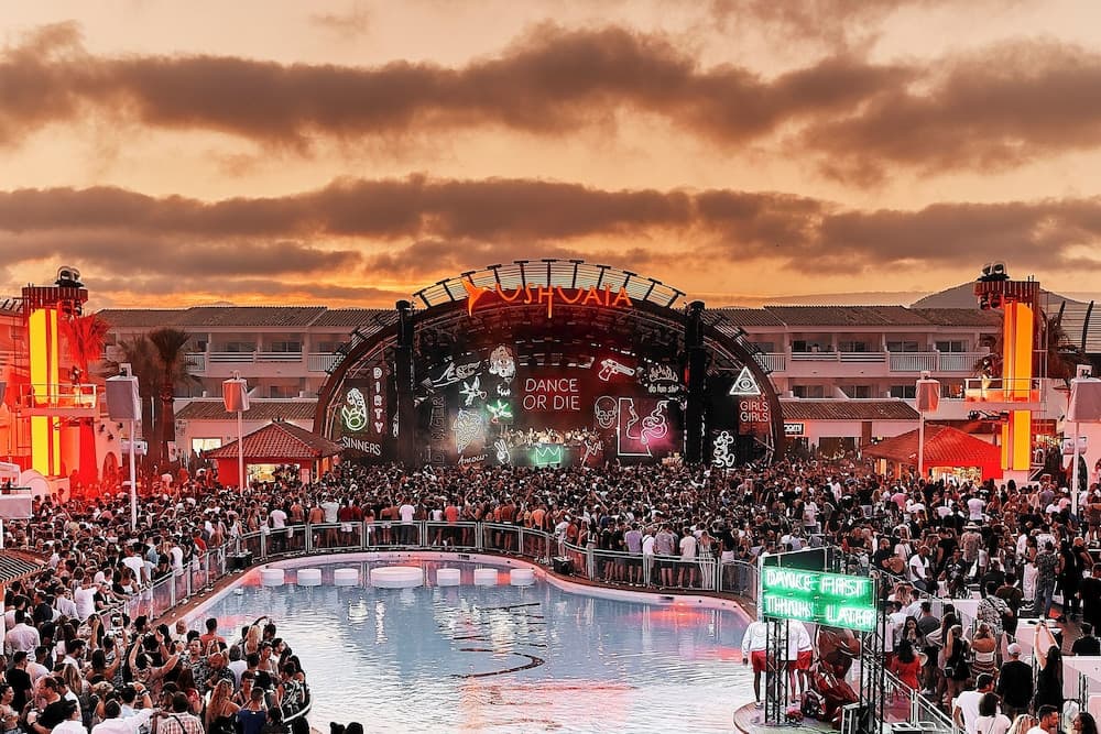 Ushuaïa Ibiza Beach Hotel - Adults Only - Club Entrance Included