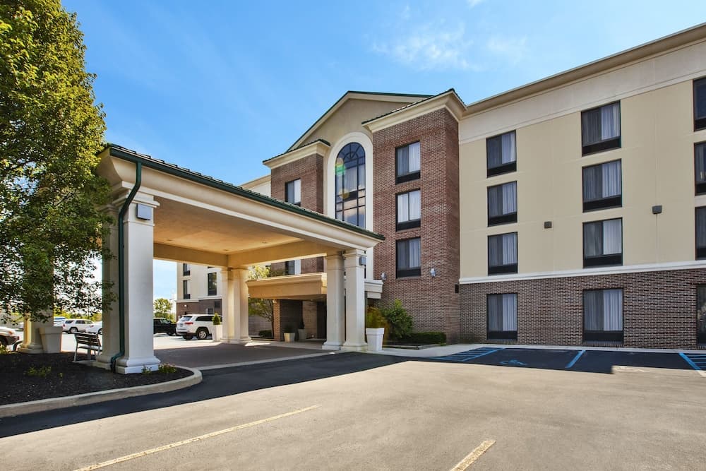 Holiday Inn Express And Suites Fort Wayne by IHG