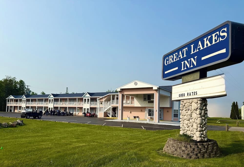 Great Lakes Inn