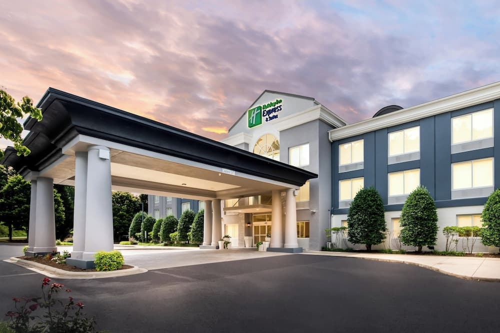 Holiday Inn Express & Suites Sylva - Western Carolina Area by IHG