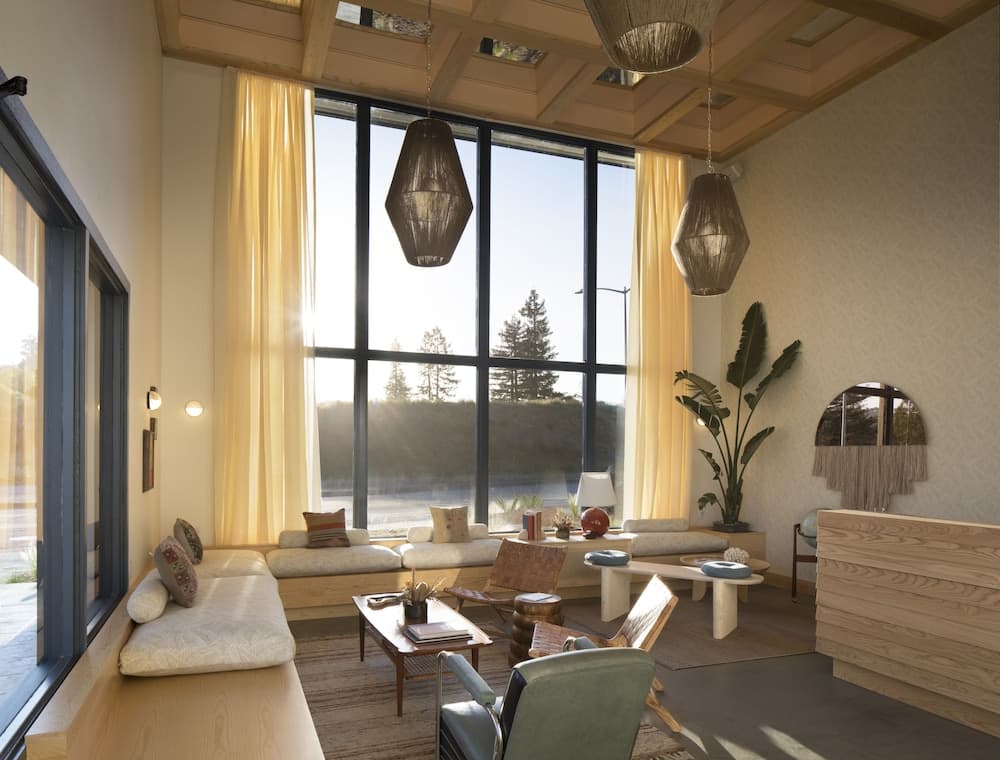 Lobi dinlenme salonu