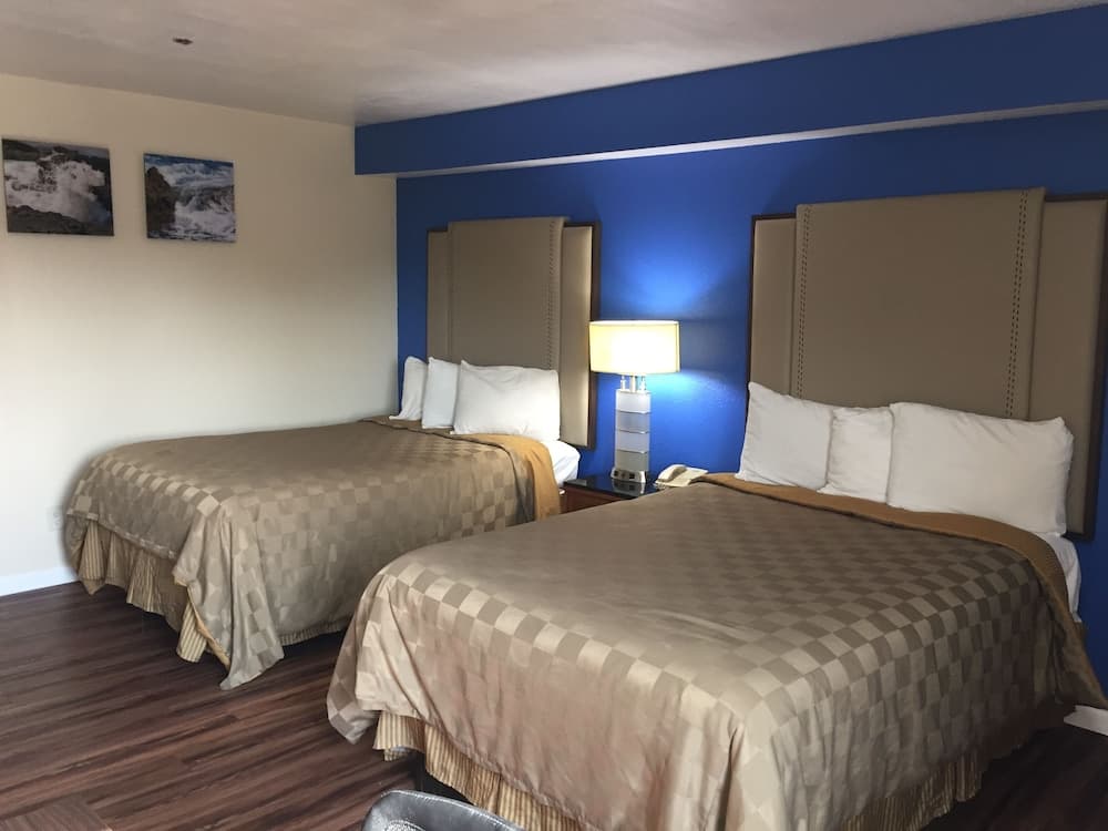 California Inn and Suites Bakersfield