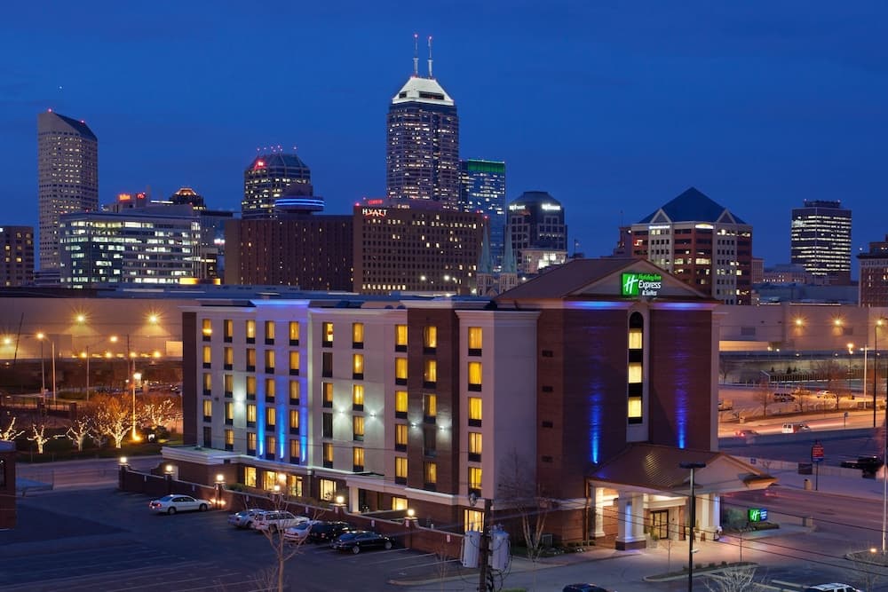 Holiday Inn Express Hotel & Suites Indianapolis Dtn-Conv Ctr by IHG