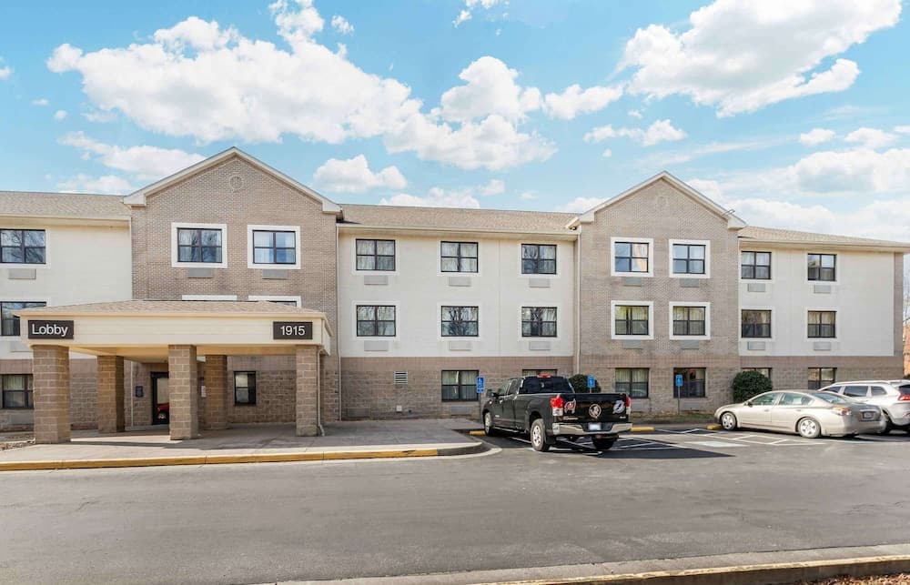 Extended Stay America Suites Hampton Coliseum