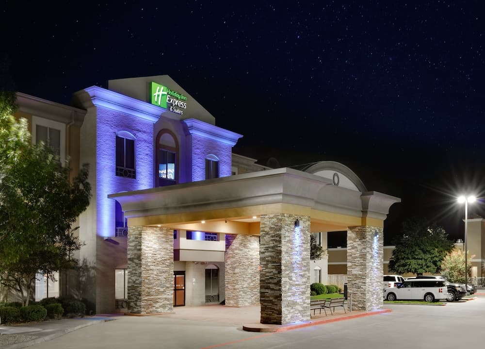 Holiday Inn Express Hotel & Suites Dallas - Duncanville by IHG