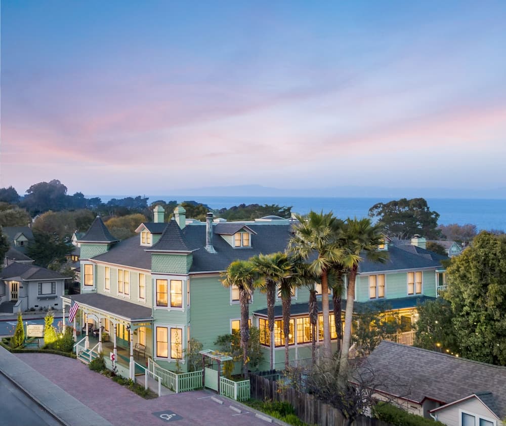 Centrella Hotel, A Kirkwood Collection Hotel