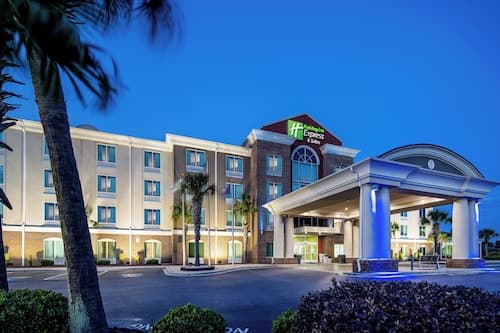 Holiday Inn Express & Suites Florence I-95 @ Hwy 327 by IHG