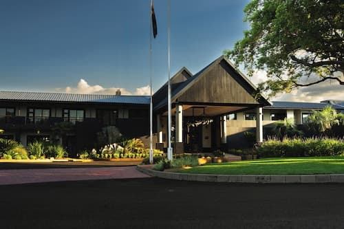 Emerald Resort & Casino