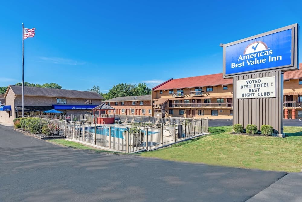 Americas Best Value Inn & Suites St. Marys