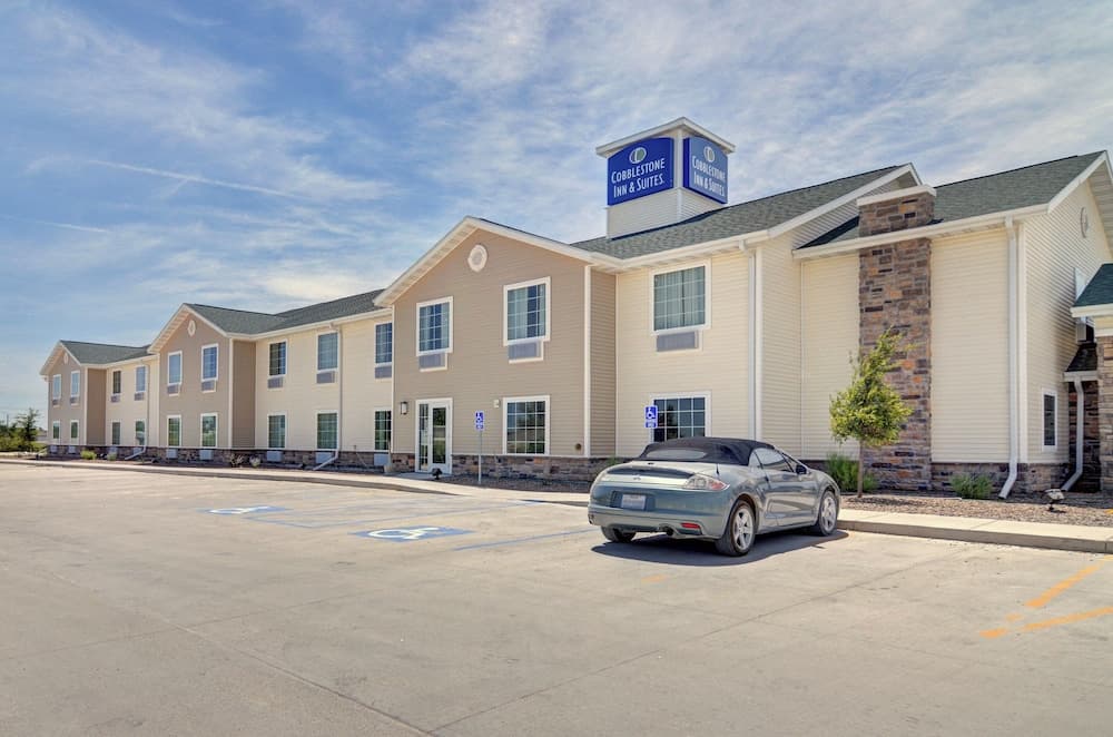 Cobblestone Inn & Suites – Big Lake