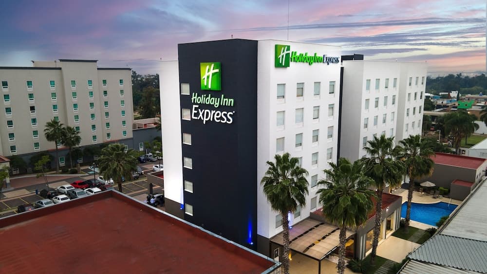 Holiday Inn Express Guadalajara Aeropuerto by IHG