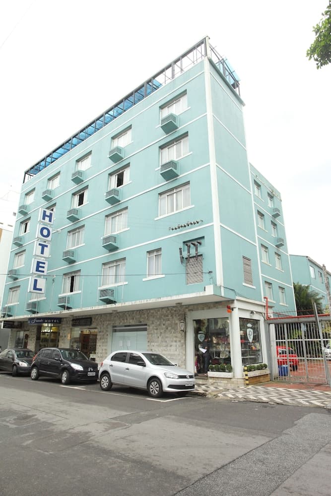 Konaklama yerinin ön cephesi