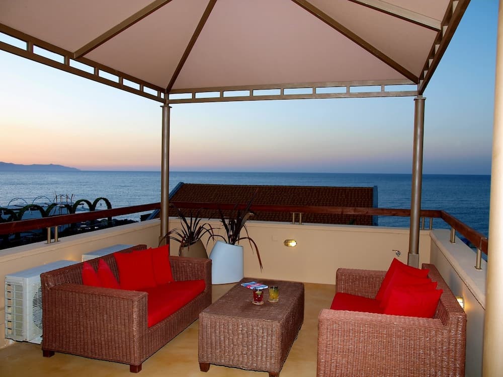 Mylos Hotel Apartments