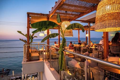 Alpha Luxury Suites