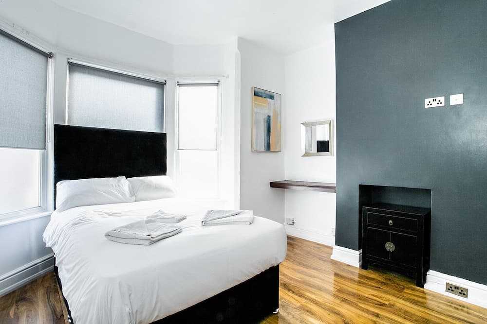 Cambridge House Hotel