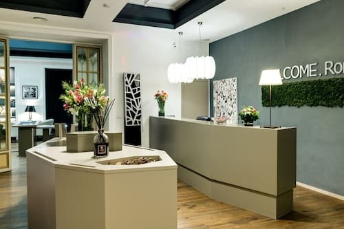Piazza Farnese Luxury Suites