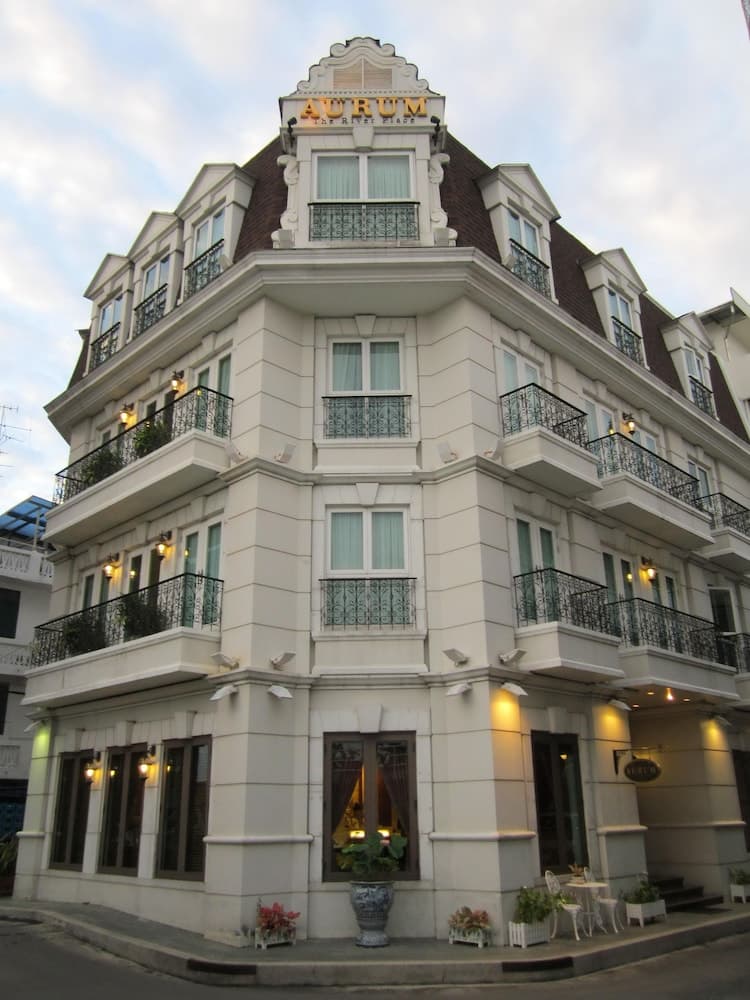 Aurum The River Place