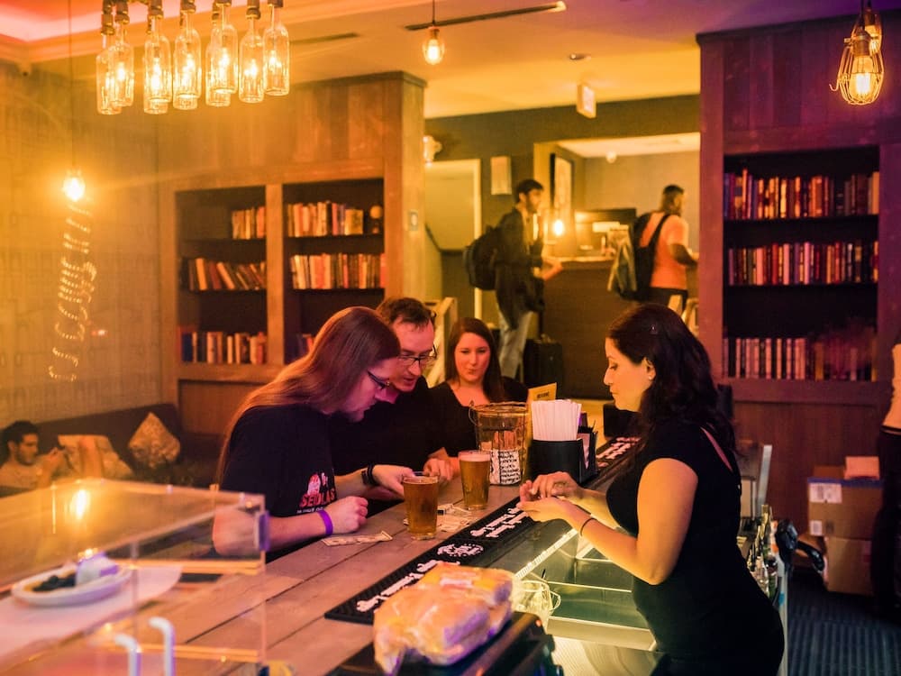 Lobi dinlenme salonu