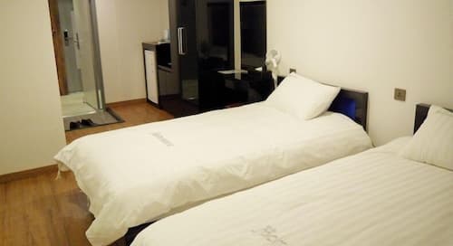 Myeongdong MOM House