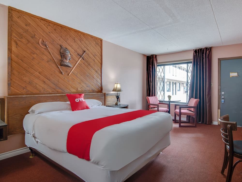 Falls Inn Near Casino Niagara By OYO