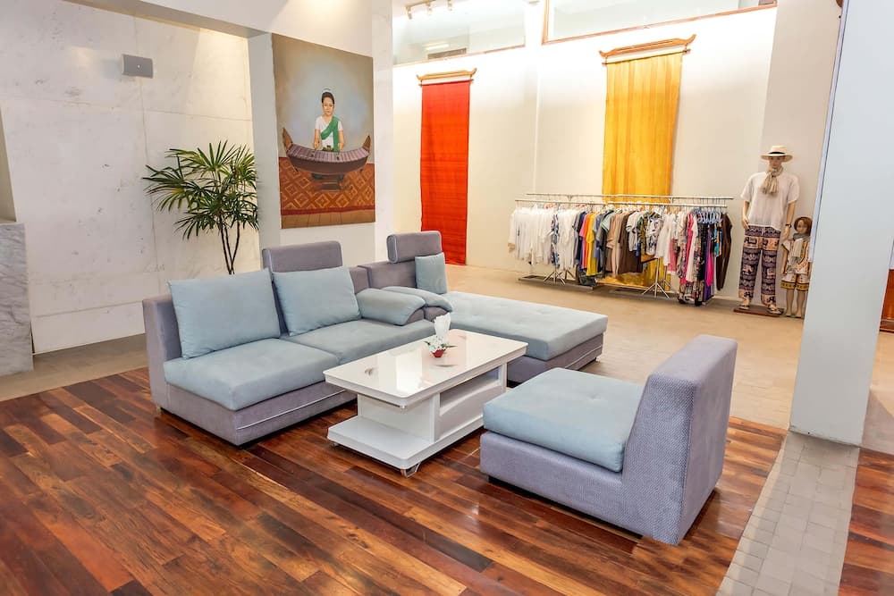 Lobi dinlenme salonu