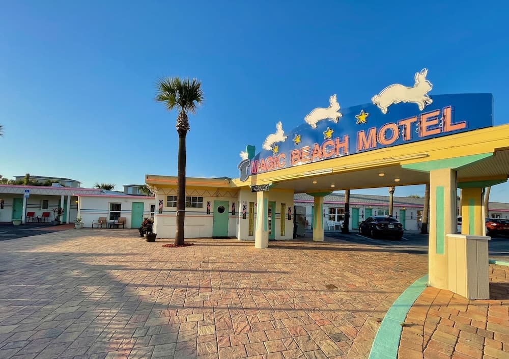 Magic Beach Motel