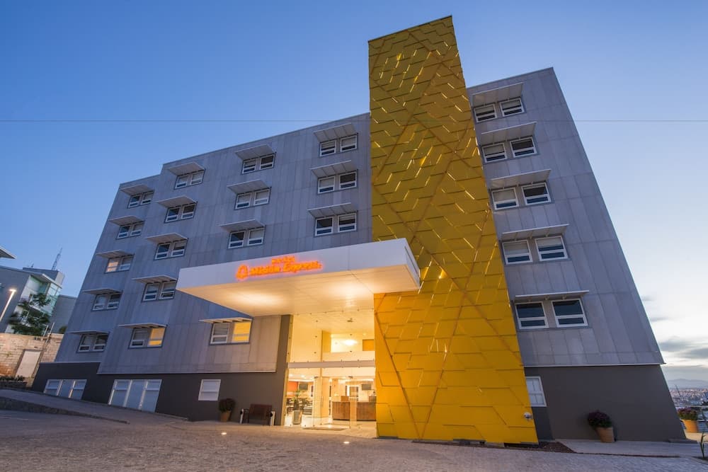 Hotel Misión Express Querétaro