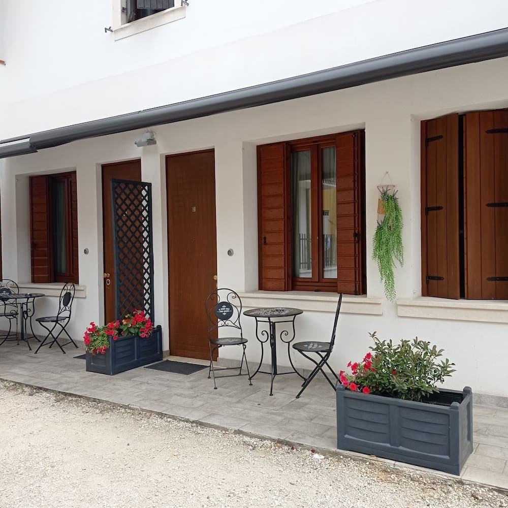 Konaklama yerinin ön cephesi