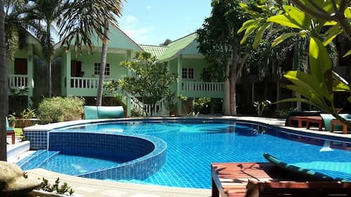 Rattana Guesthouse & Bungalow