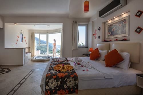Golden Life Heights Deluxe Suite Hotel - Yetişkin Oteli