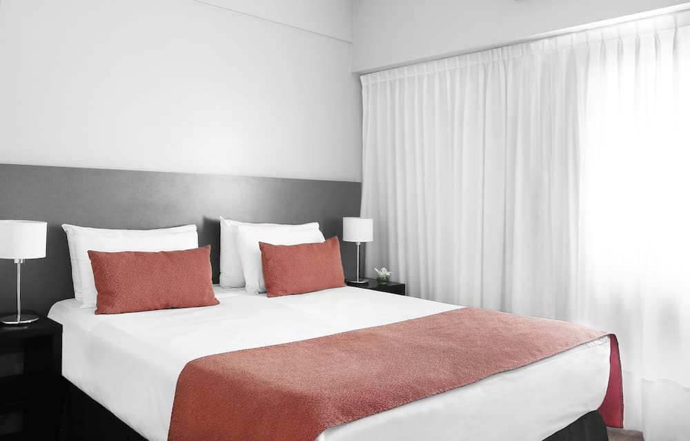 CH Recoleta Suites