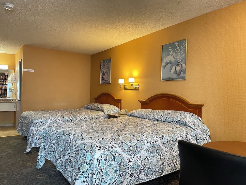 Hollywood La Brea Inn