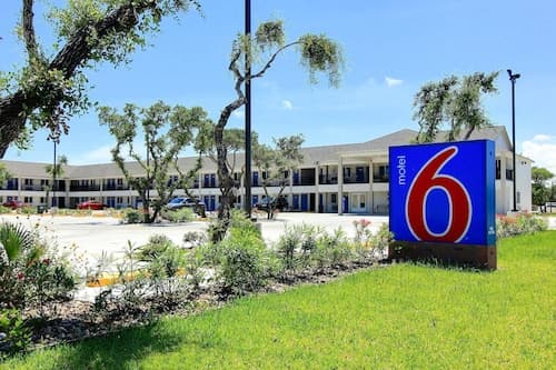 Motel 6 Rockport, TX
