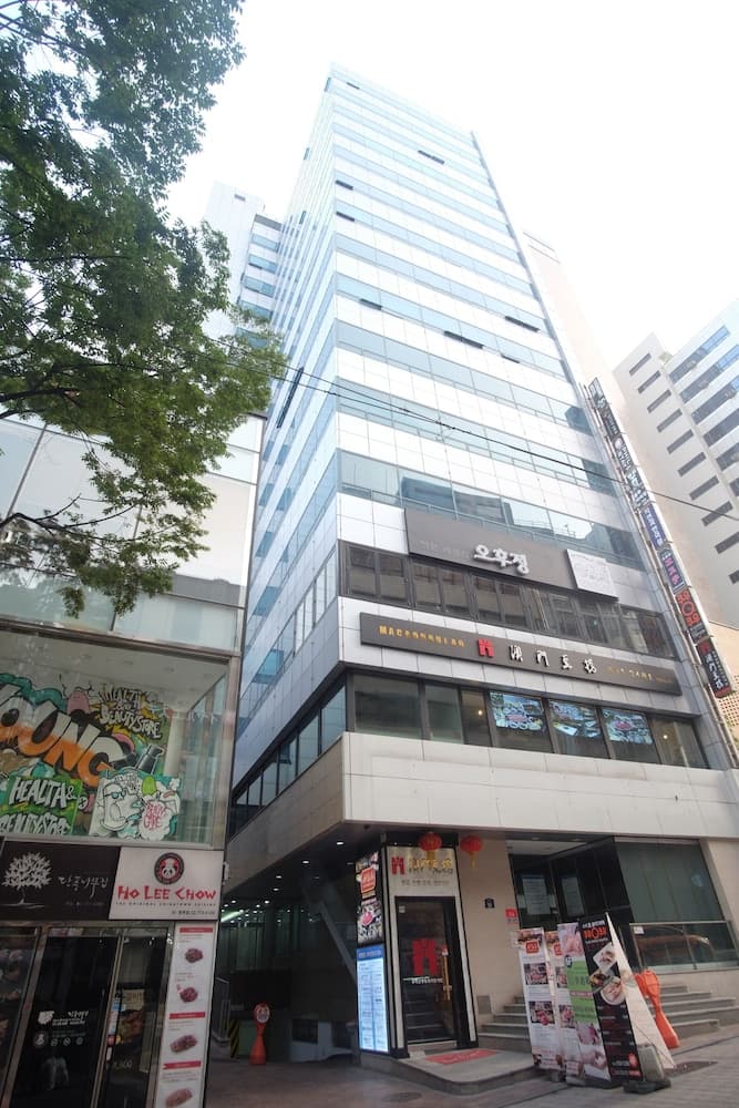 Step Inn Myeongdong 1